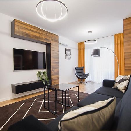 Chocolate Delight At West Residence Oradea Exterior foto
