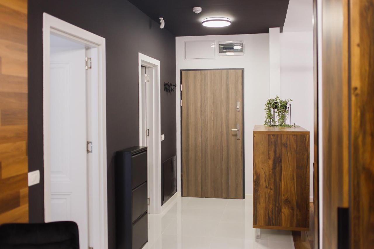 Chocolate Delight At West Residence Oradea Exterior foto